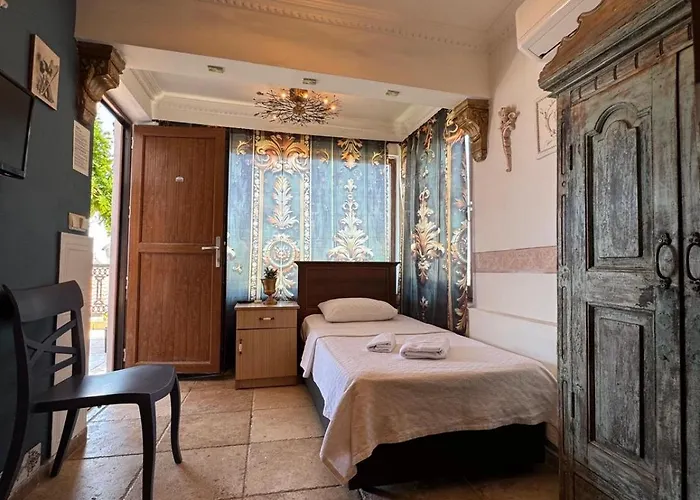 Δωμάτια σε οικογενειακή κατοικία Casa Roma Boutique *